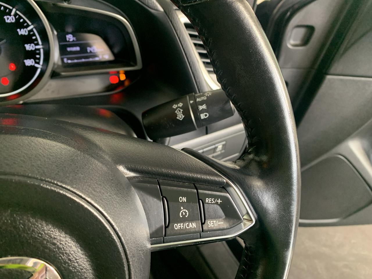 2017 Mazda Axela 3 1.5S Late Model Hatchback PUSH START + REVERSING CAMERA + CRUISE CONTROL