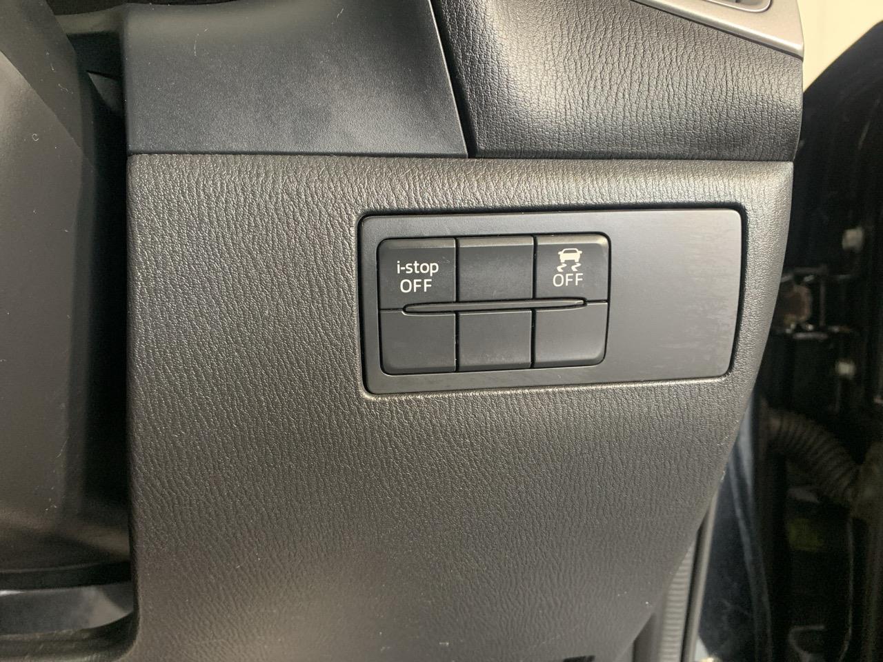 2017 Mazda Axela 3 1.5S Late Model Hatchback PUSH START + REVERSING CAMERA + CRUISE CONTROL