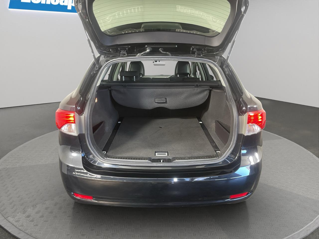 2015 Toyota Avensis WAGON XI Station Wagon REVERSING CAMERA + AUTO LIGHTS + PUSH BUTTON START