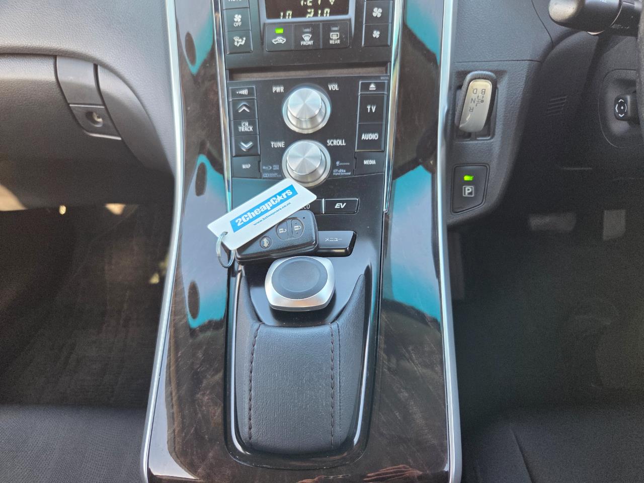 2013 Toyota SAI G Sedan POWER ADJUSTMENT SEATS + REVERSING CAMERA