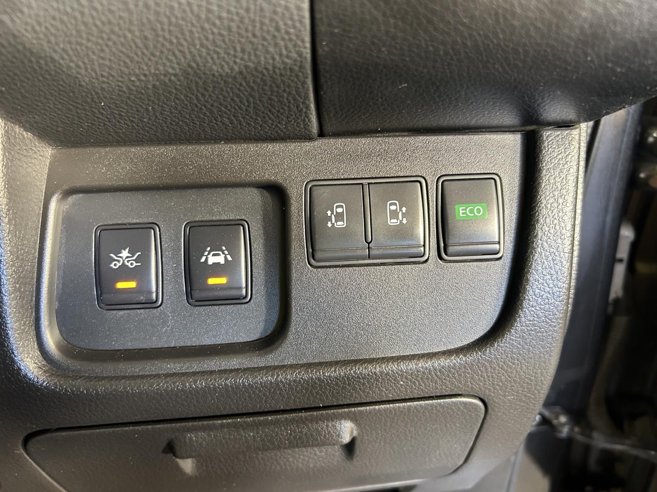 2015 Nissan Serena Hybrid Highway Star People Mover 360 DEGREE CAMERA + POWER SLIDING DOOR + SMART KEY