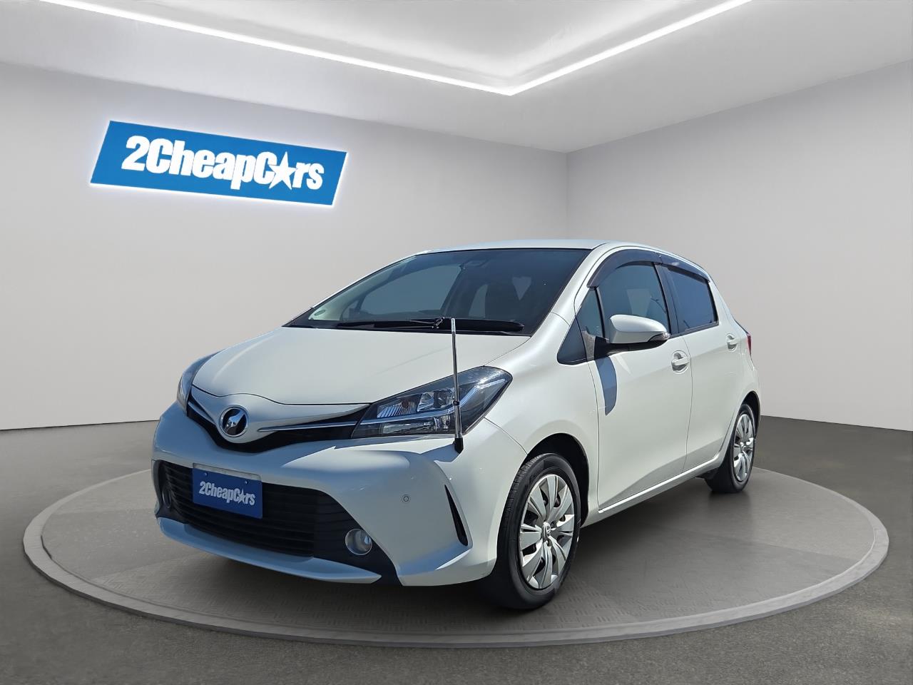 2016 Toyota Vitz U Hatchback
