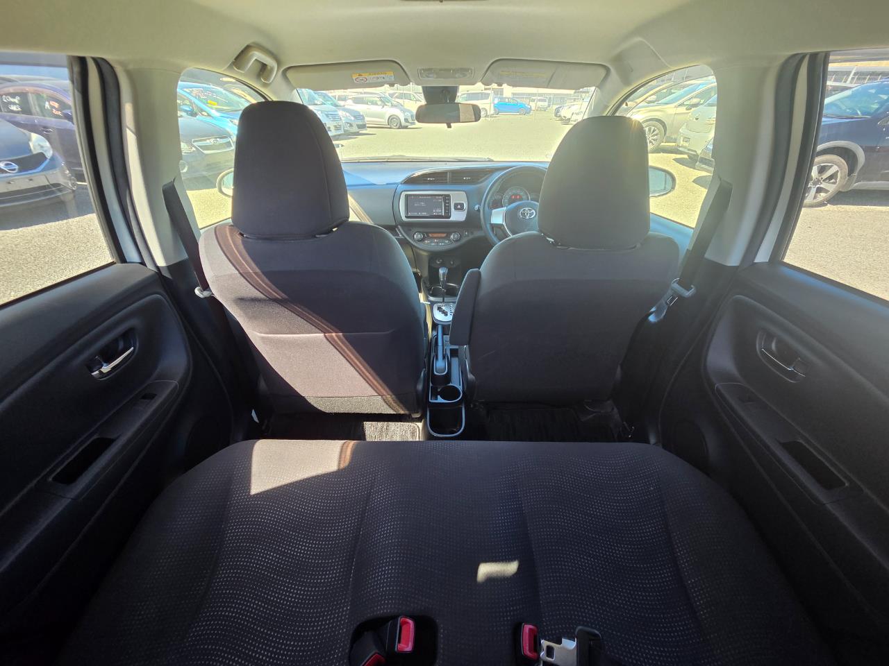 2016 Toyota Vitz U Hatchback LOW KM + REVERSING CAMERA + SMART KEY