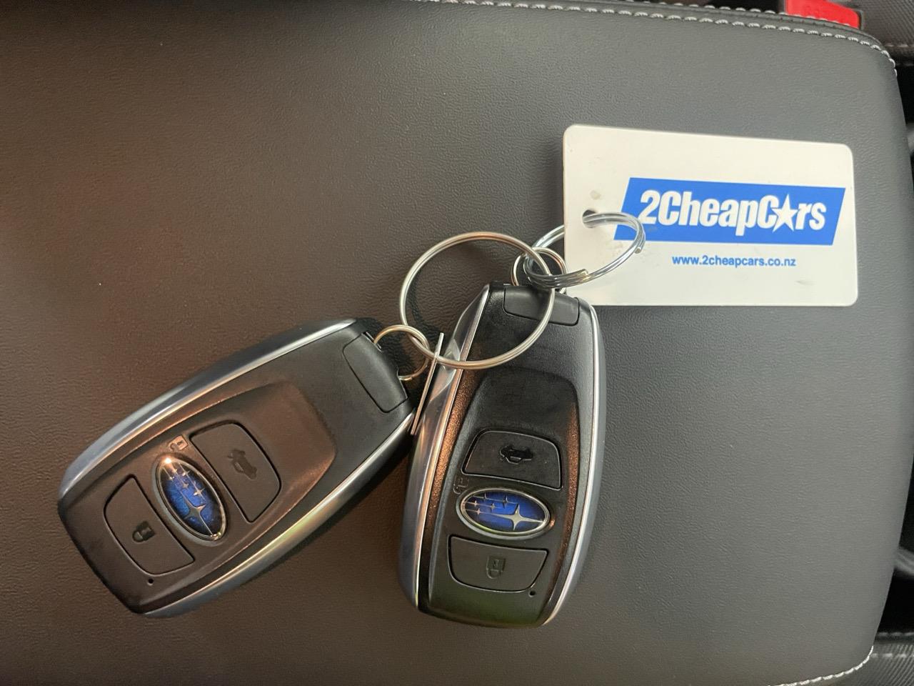 2016 Subaru Impreza SPORT 2.0 I Hatchback AWD + EYE SIGHT SYSTEM + REVERSING CAMERA