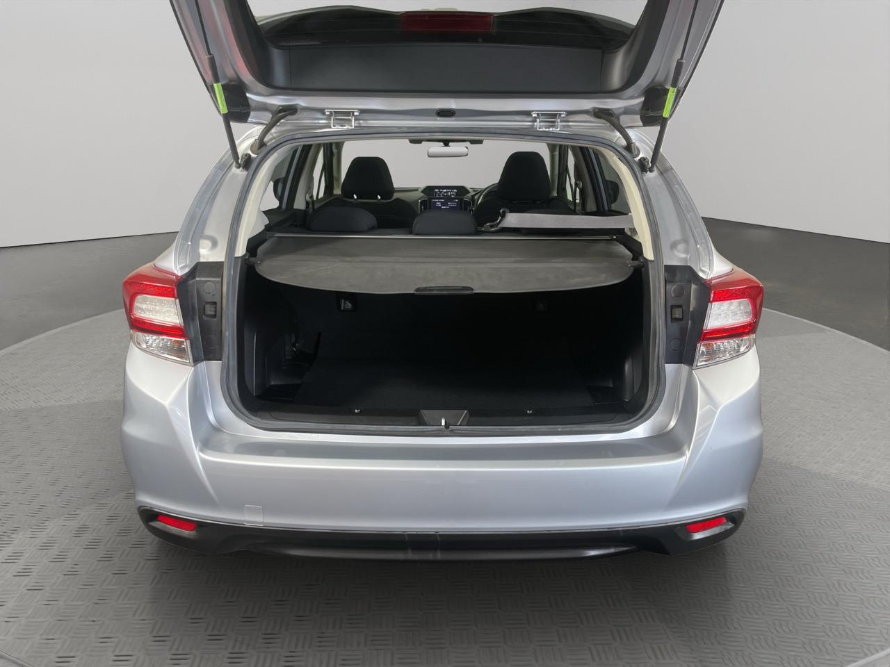 2016 Subaru Impreza SPORT 2.0 I Hatchback AWD + EYE SIGHT SYSTEM + REVERSING CAMERA