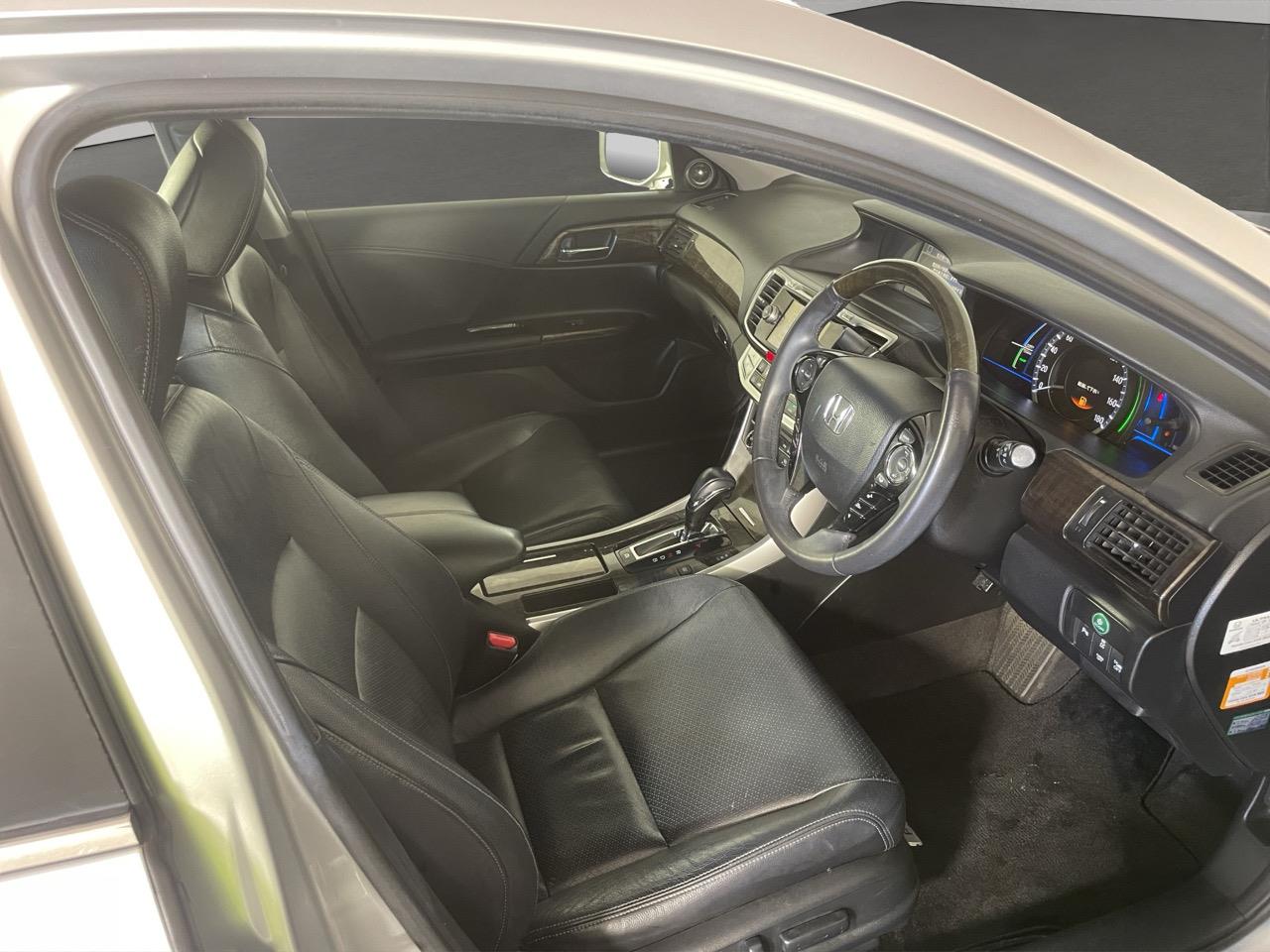 2013 Honda Accord Hybrid EX Sedan HEATED SEATS + REVERSING CAMERA + CRUISE CONTROL