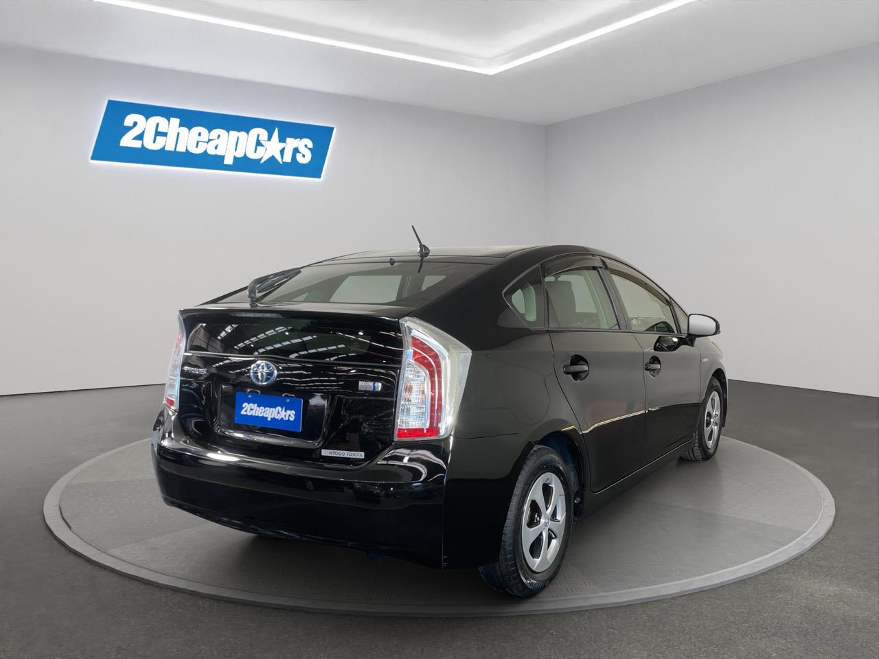 2012 Toyota Prius S Hatchback REVERSING CAMERA + AUTO LIGHTS + PUSH START