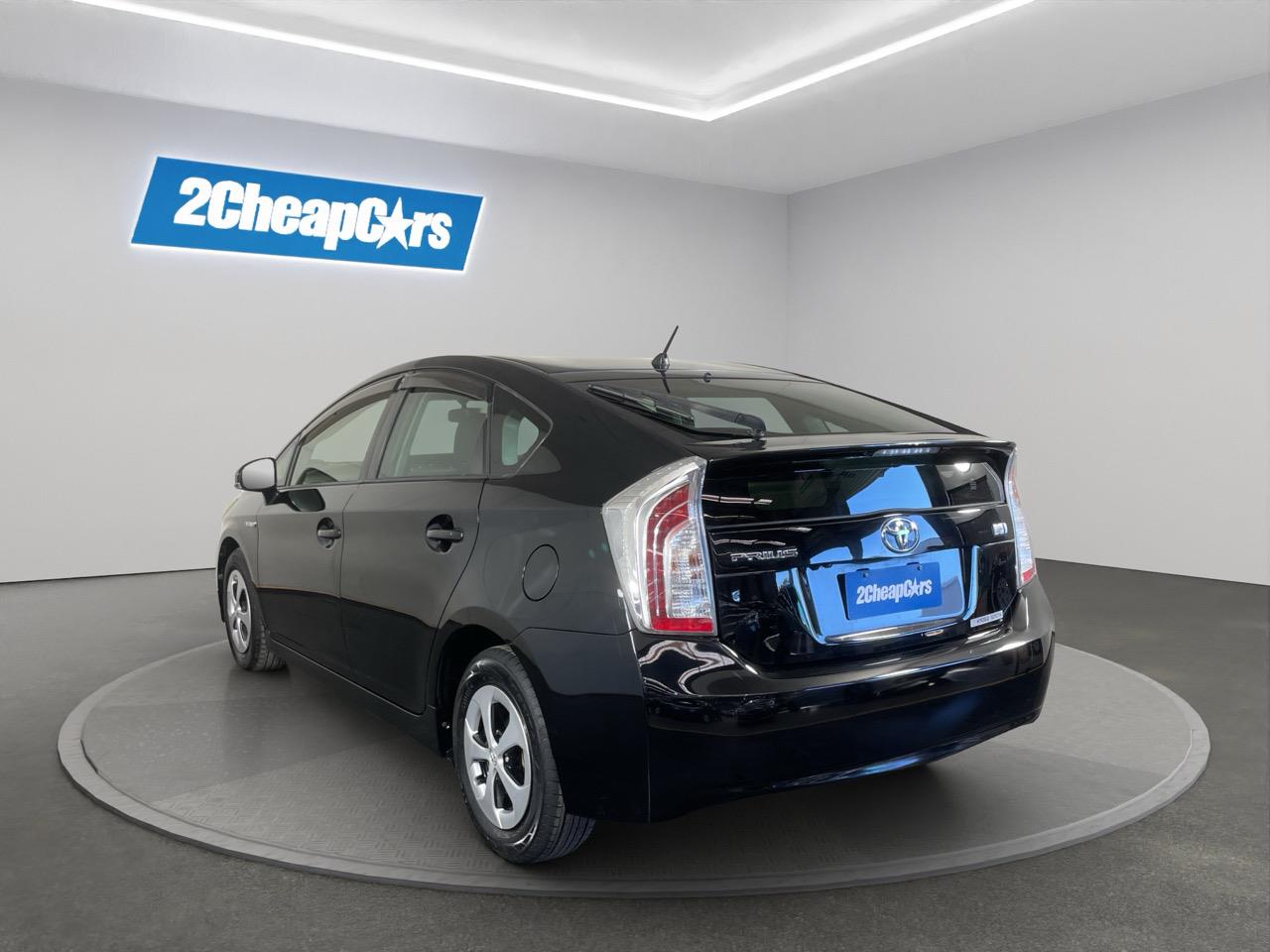 2012 Toyota Prius S Hatchback REVERSING CAMERA + AUTO LIGHTS + PUSH START