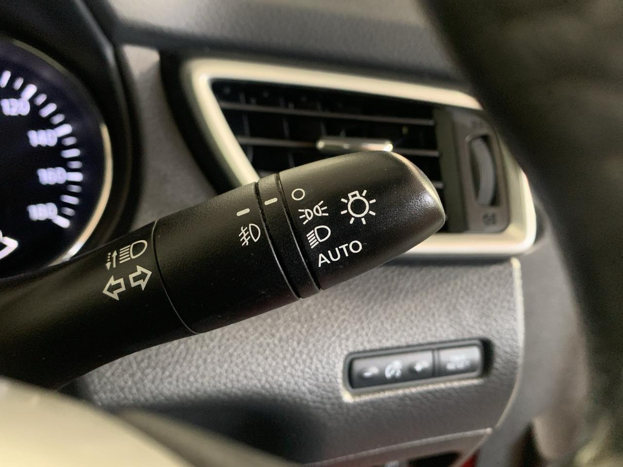 2016 Nissan X-Trail 20XT Emergency brake PKG RV/SUV 360 DEGREE CAMERA + CRUISE CONTROL + AUTO LIGHTS