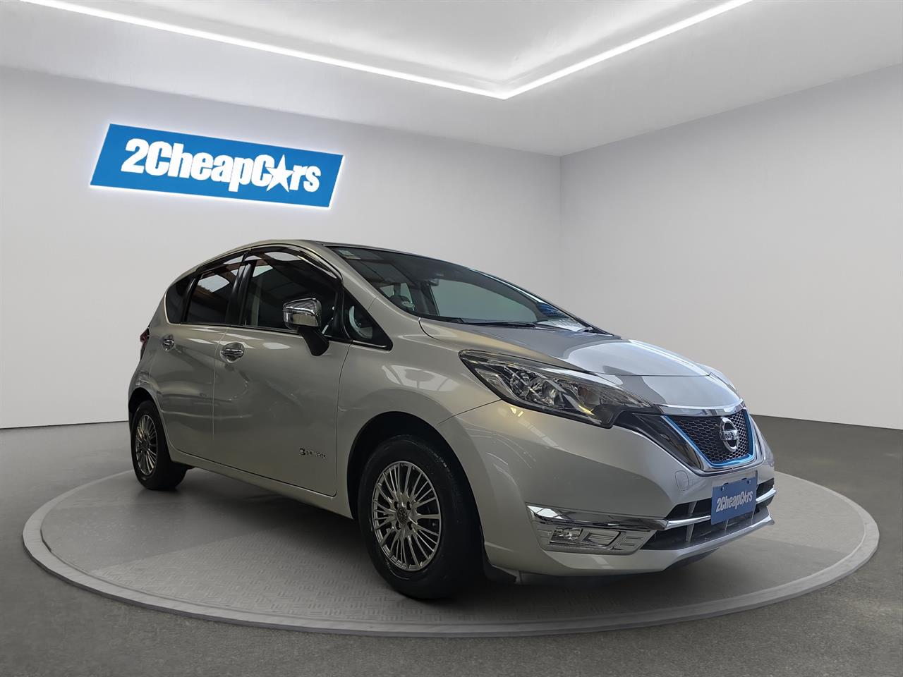 2017 Nissan Note e-power Hatchback REVERSING CAMERA + SMART KEY + LOW KM