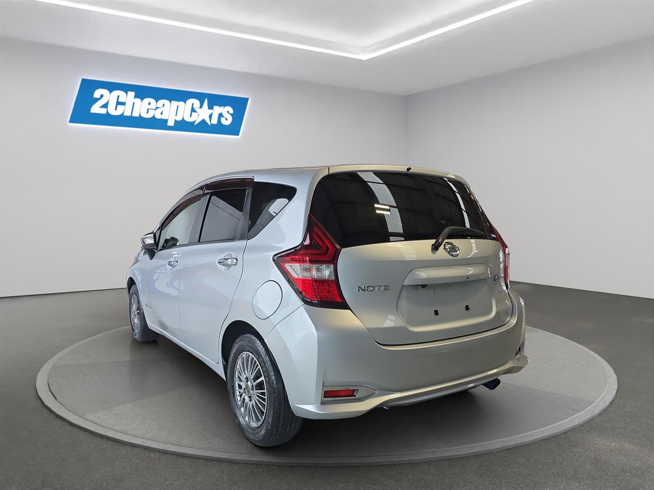 2017 Nissan Note e-power Hatchback REVERSING CAMERA + SMART KEY + LOW KM