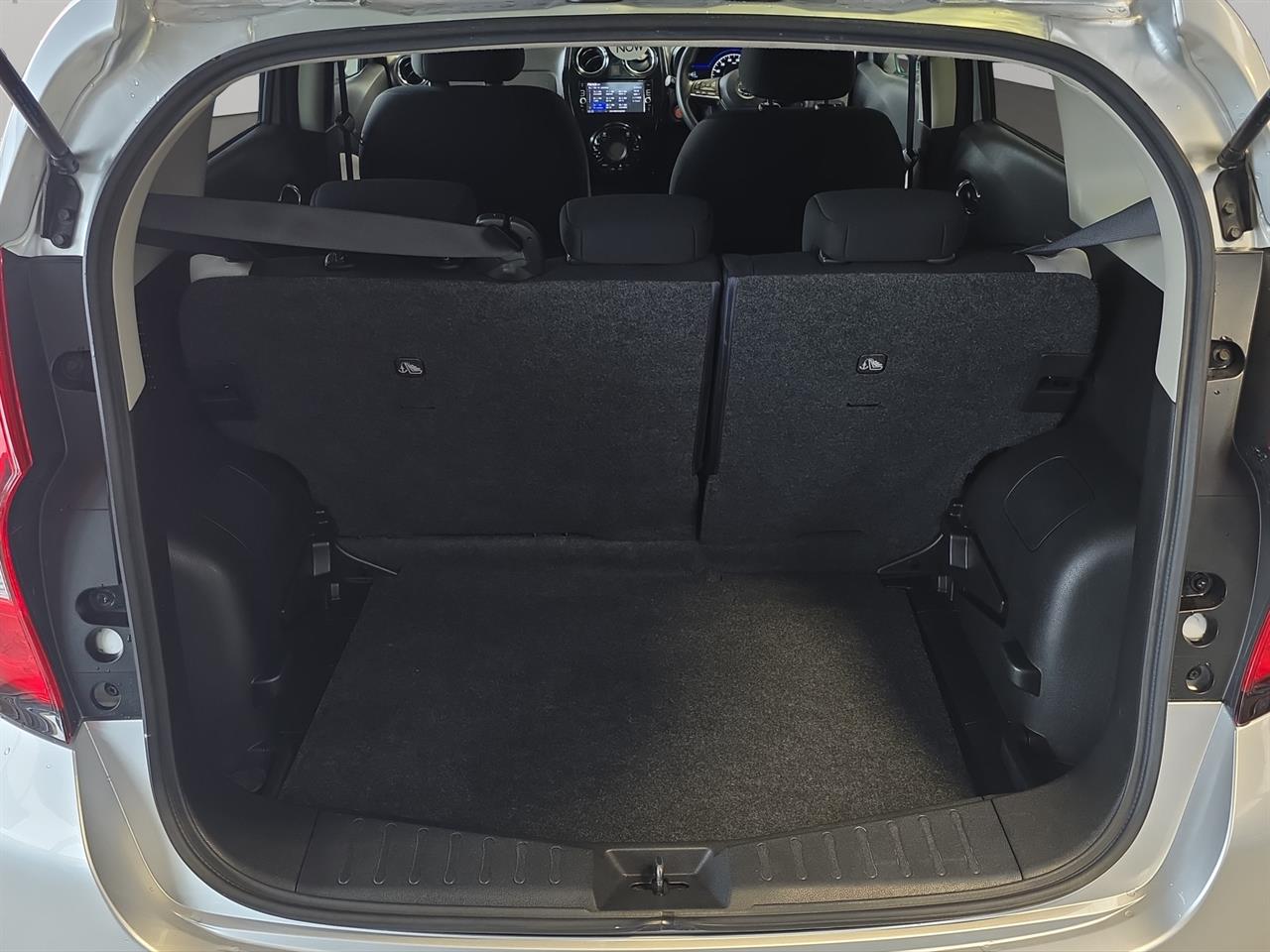 2017 Nissan Note e-power Hatchback REVERSING CAMERA + SMART KEY + LOW KM