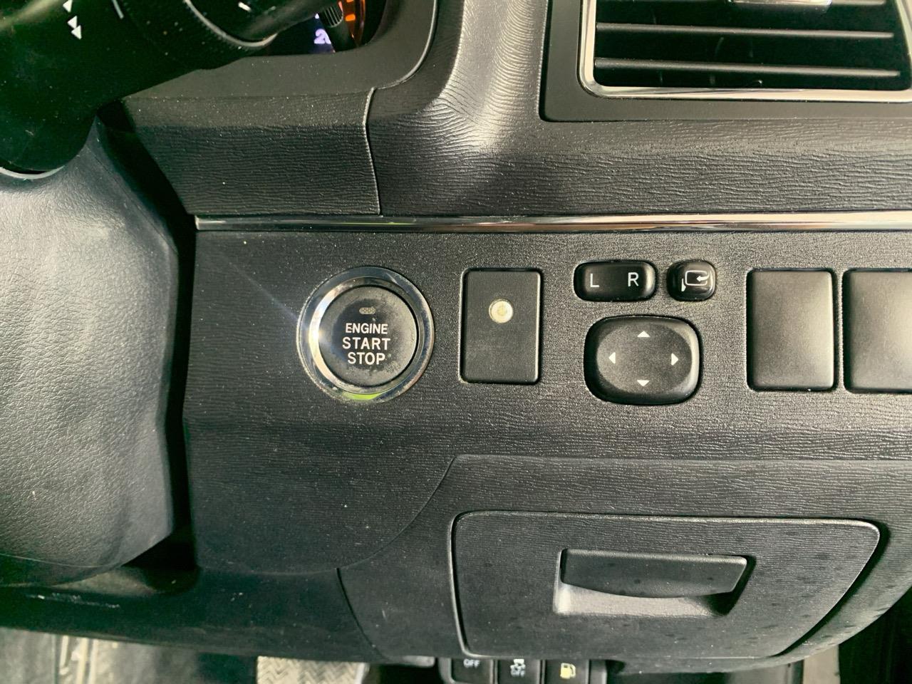 2014 Toyota Avensis WAGON Station Wagon PUSH BUTTON START + AUTO LIGHTS + REVERSING CAMERA