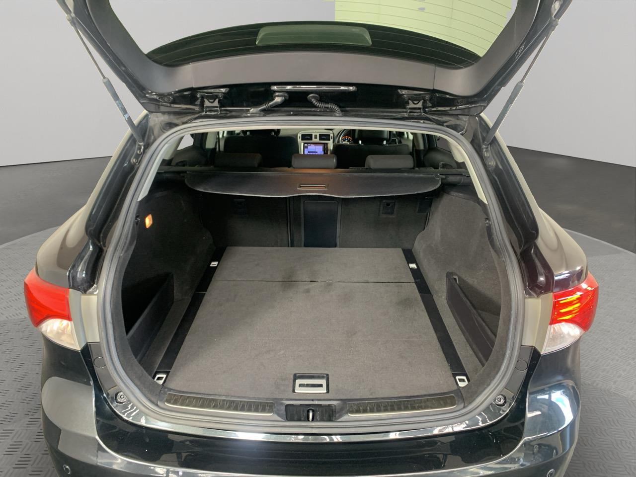 2014 Toyota Avensis WAGON Station Wagon PUSH BUTTON START + AUTO LIGHTS + REVERSING CAMERA