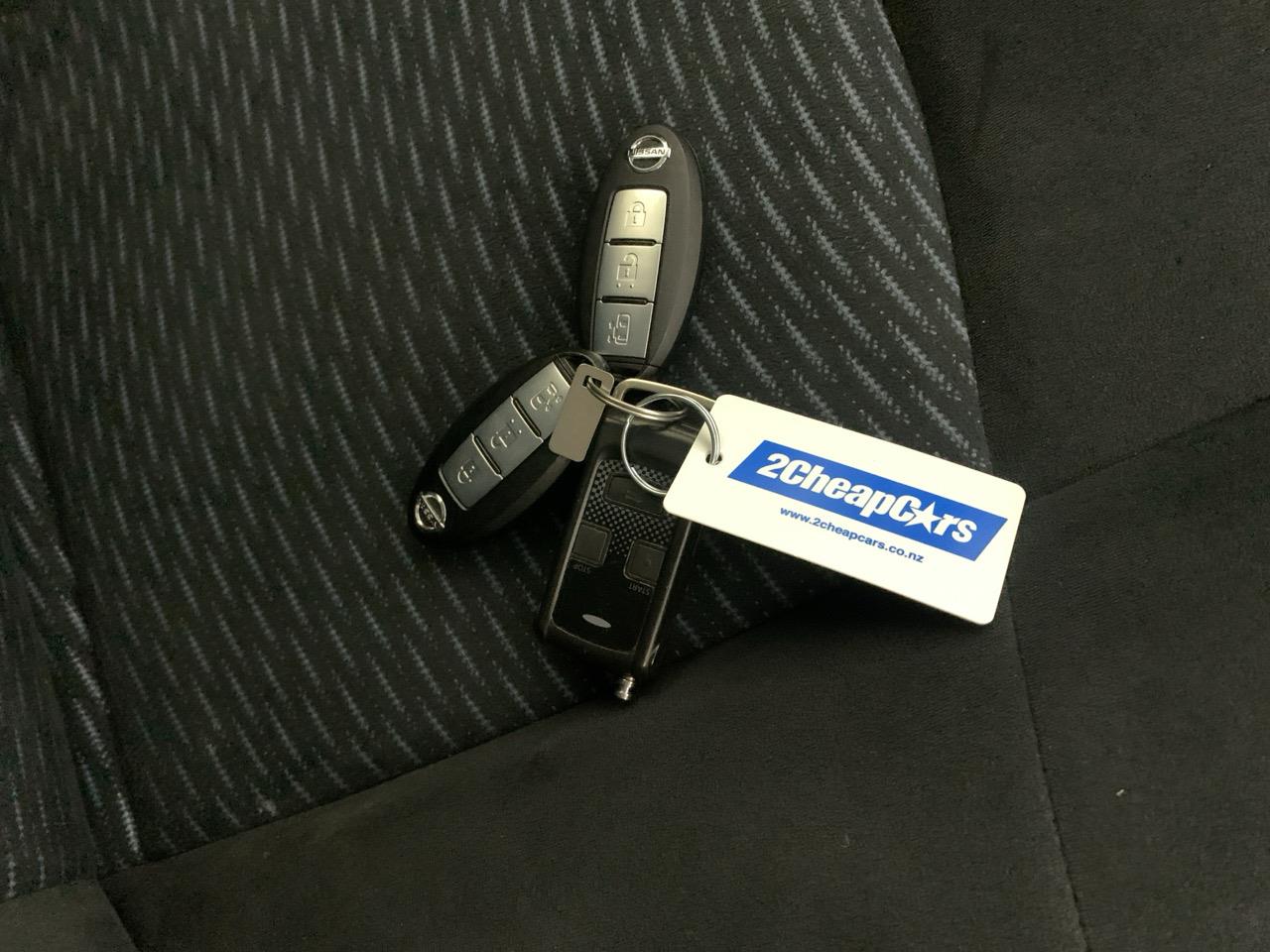 2014 Nissan Serena 20G S HYBRID ADVANCED SAFETY P People Mover CRUISE CONTROL + POWER SLIDING DOOR