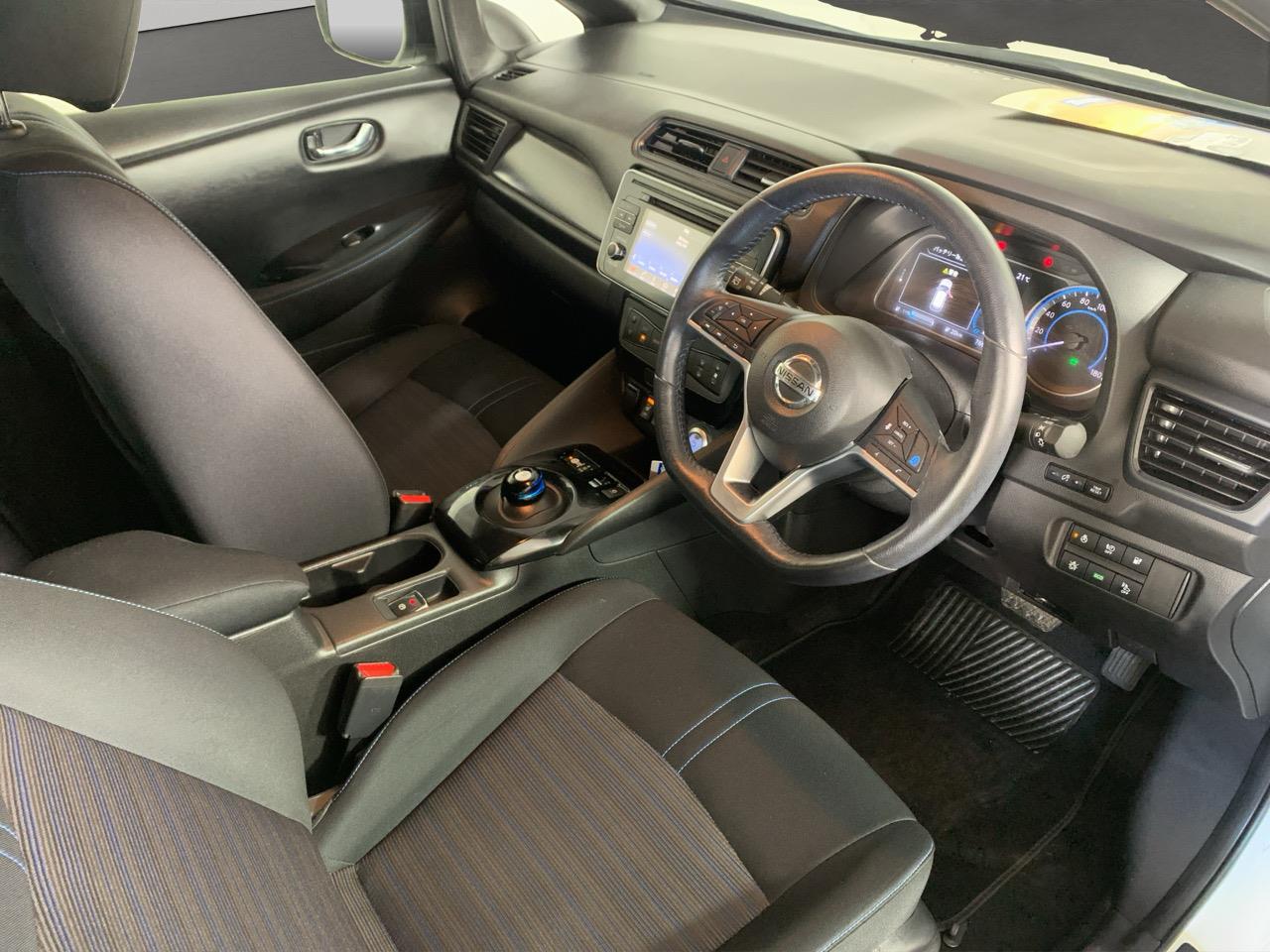 2019 Nissan Leaf G Hatchback HEATED SEATS + CRUISE CONTROL + REVERSING CAMERA