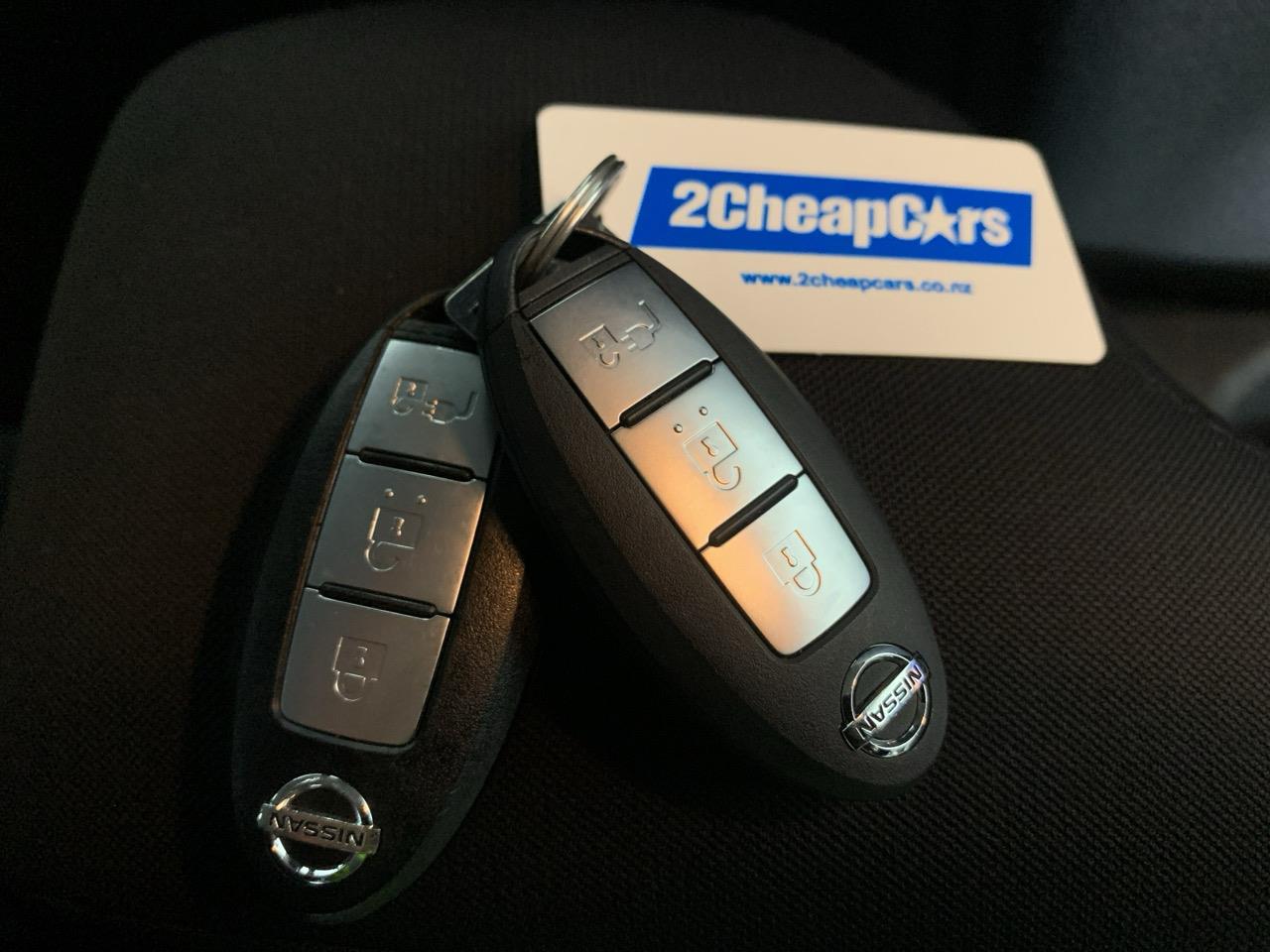 2019 Nissan Leaf G Hatchback HEATED SEATS + CRUISE CONTROL + REVERSING CAMERA