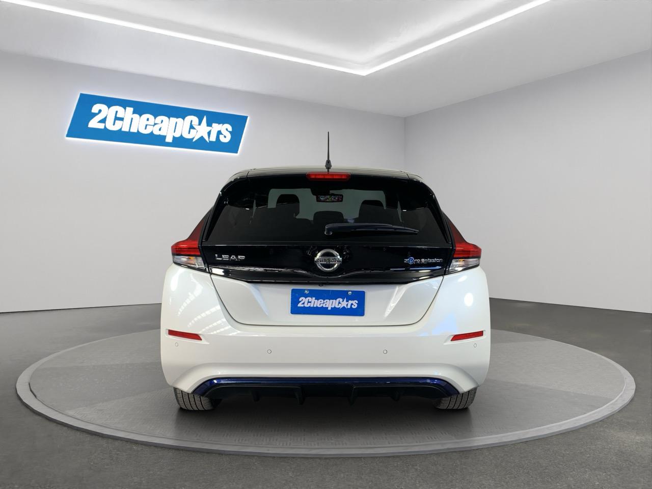 2019 Nissan Leaf G Hatchback HEATED SEATS + CRUISE CONTROL + REVERSING CAMERA