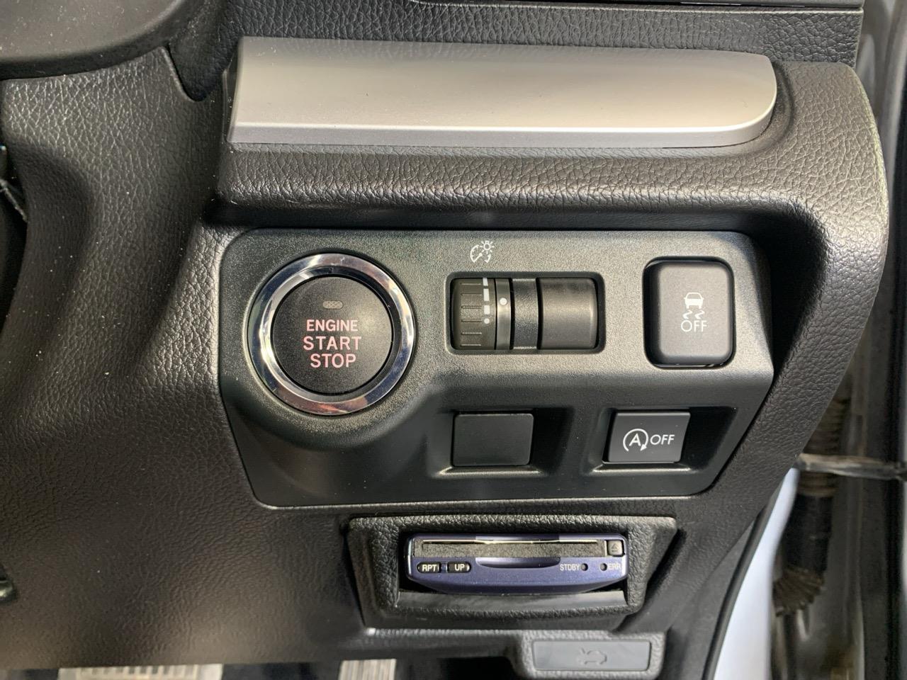 2014 Subaru Impreza Sport Eyesight 2.0 AWD Hatchback LOW KMS + AWD + EYE SIGHT SYSTEM + CRUISE CONTROL