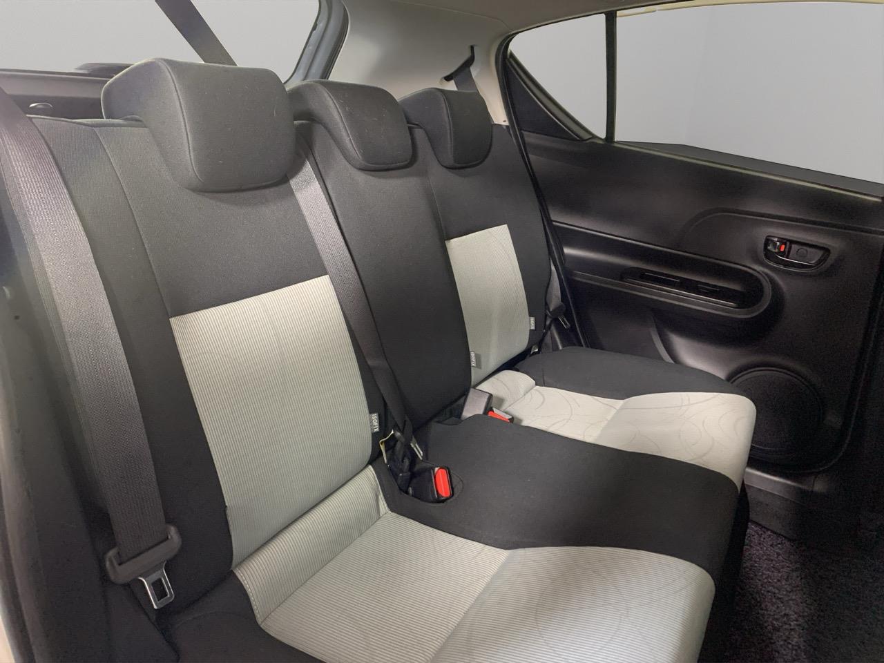 2014 Toyota Aqua S Hatchback REVERSING CAMERA + PUSH BUTTON START + AUTO LIGHTS