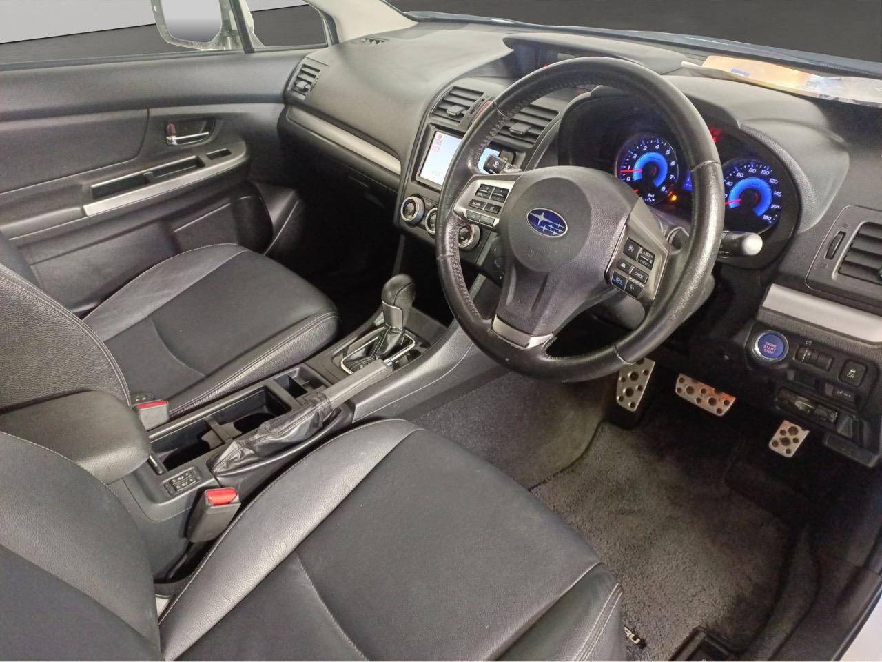 2014 Subaru XV HYBRID AWD RV/SUV AWD + REVESING CAMERA + CRUISE CONTROL