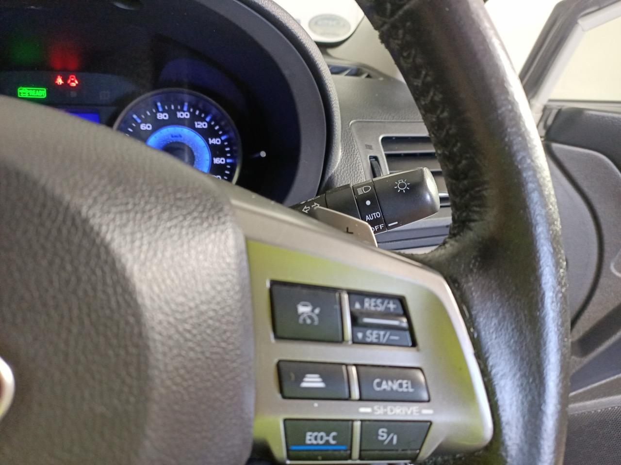 2014 Subaru XV HYBRID AWD RV/SUV AWD + REVESING CAMERA + CRUISE CONTROL