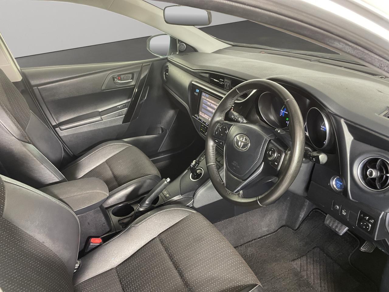 2016 Toyota Auris Corolla Hybrid G Hatchback REVERSING CAMERA + AUTO LIGHTS + PUSH BUTTON START