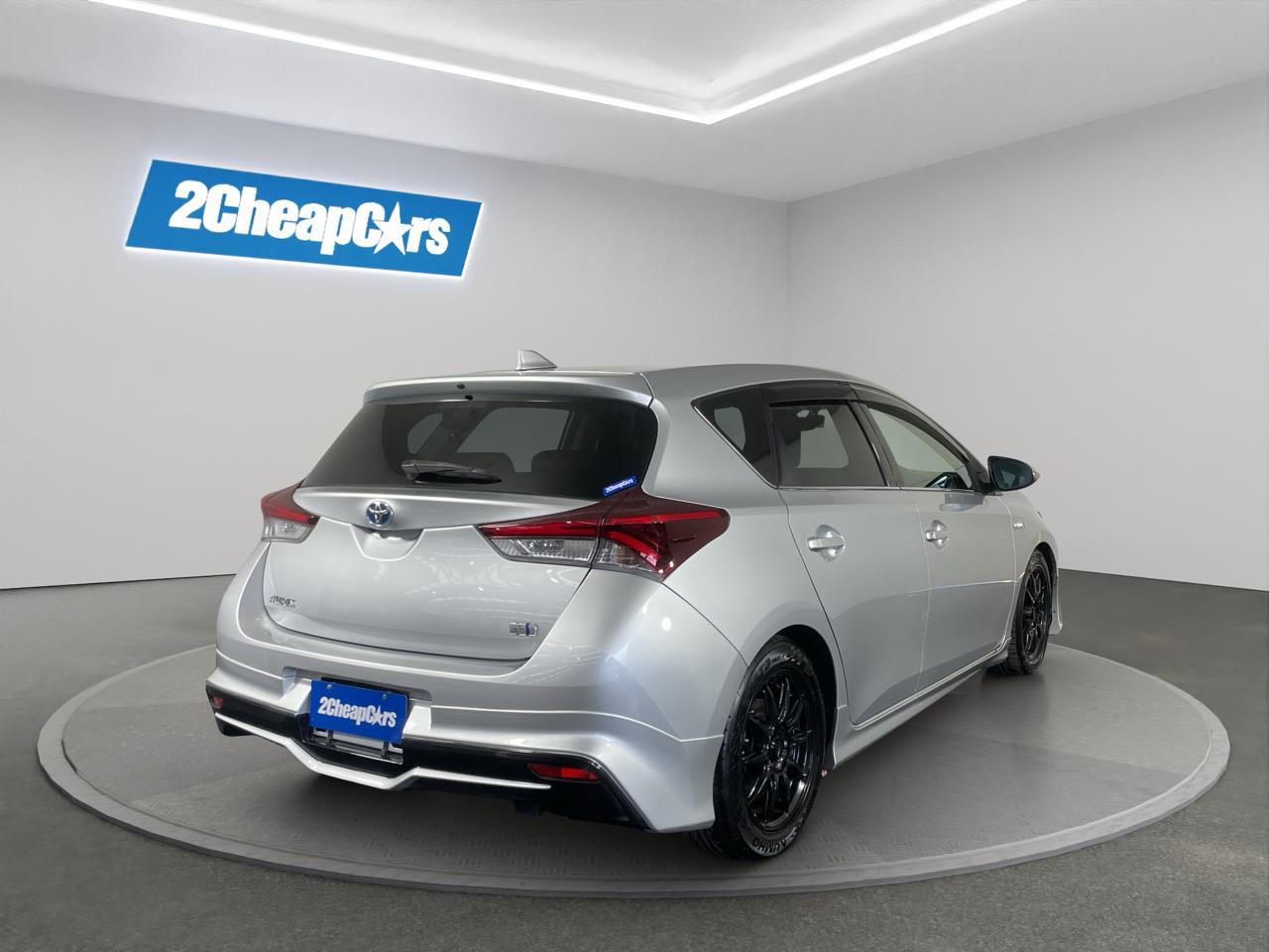2016 Toyota Auris Corolla Hybrid G Hatchback REVERSING CAMERA + AUTO LIGHTS + PUSH BUTTON START