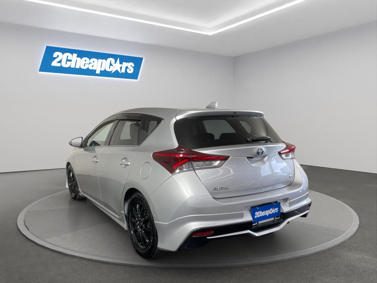 2016 Toyota Auris Corolla Hybrid G Hatchback REVERSING CAMERA + AUTO LIGHTS + PUSH BUTTON START