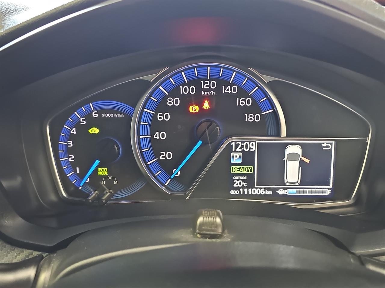 2014 Toyota Corolla Fielder Hybrid WXB Station Wagon PUSH START + MAG WHEEL + GREAT FUEL EFFICIENCY