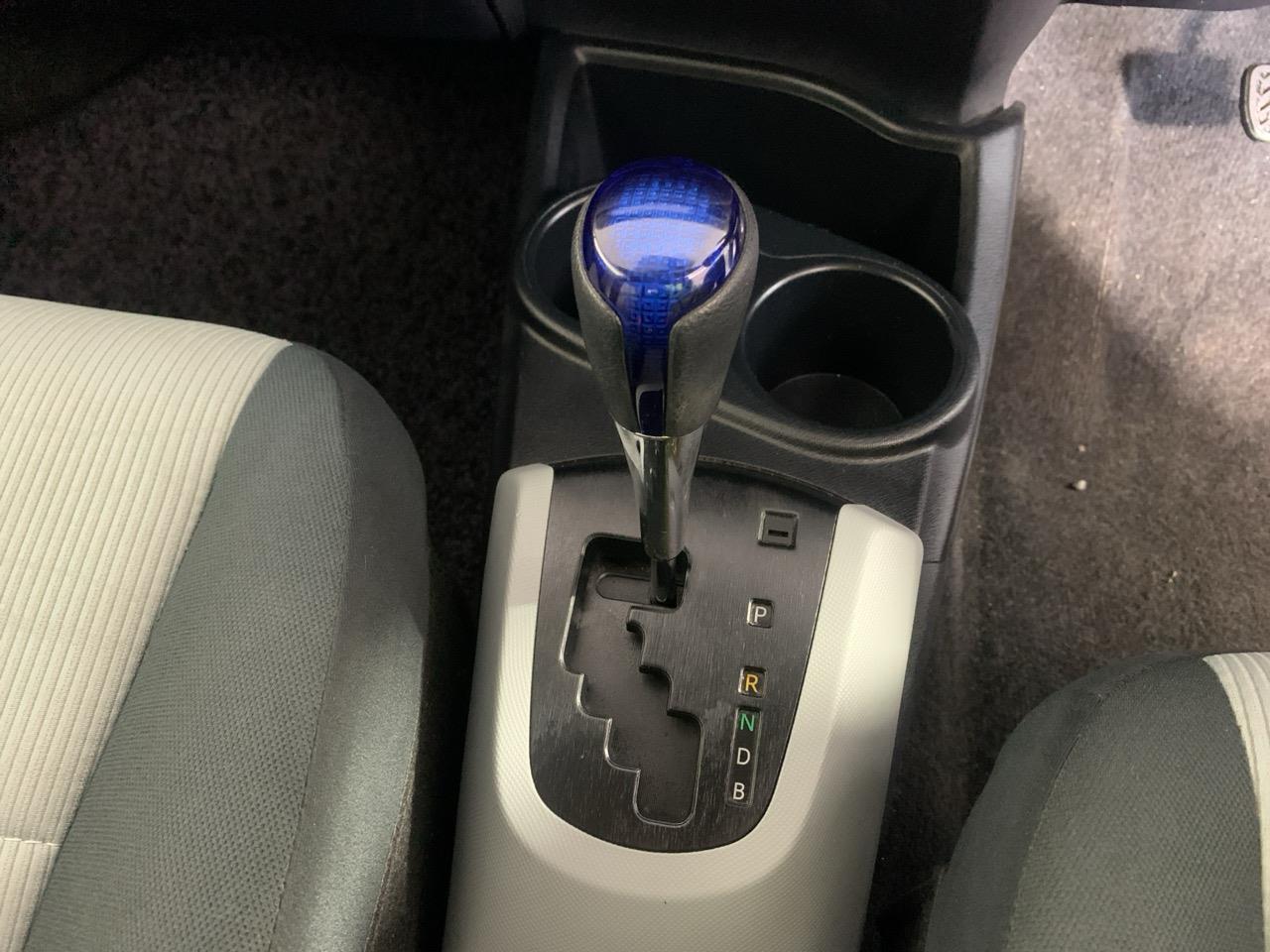 2013 Toyota Aqua S Hatchback REVERSING CAMERA + PUSH BUTTON START + AUTO LIGHTS