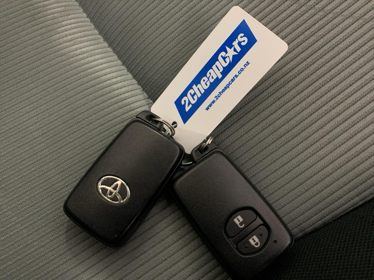 2013 Toyota Aqua S Hatchback REVERSING CAMERA + PUSH BUTTON START + AUTO LIGHTS