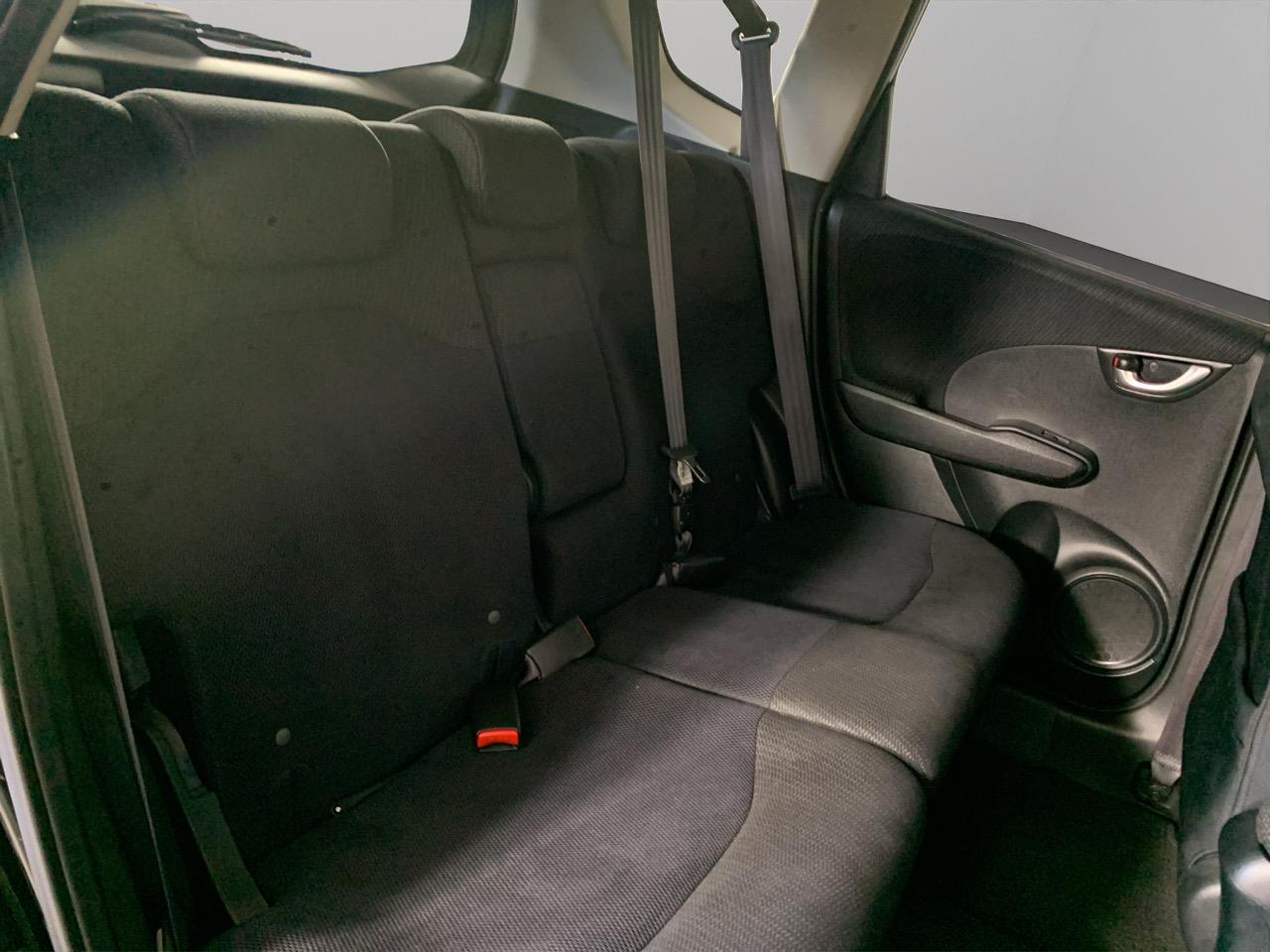 2012 Honda Fit Jazz hybrid Hatchback CRUISE CONTROL + HYBRID