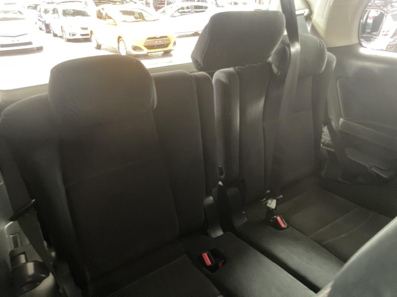 2012 Toyota Vellfire 2.4 Z People Mover ELECTRIC SLIDING DOORS + REVERSING CAMERA