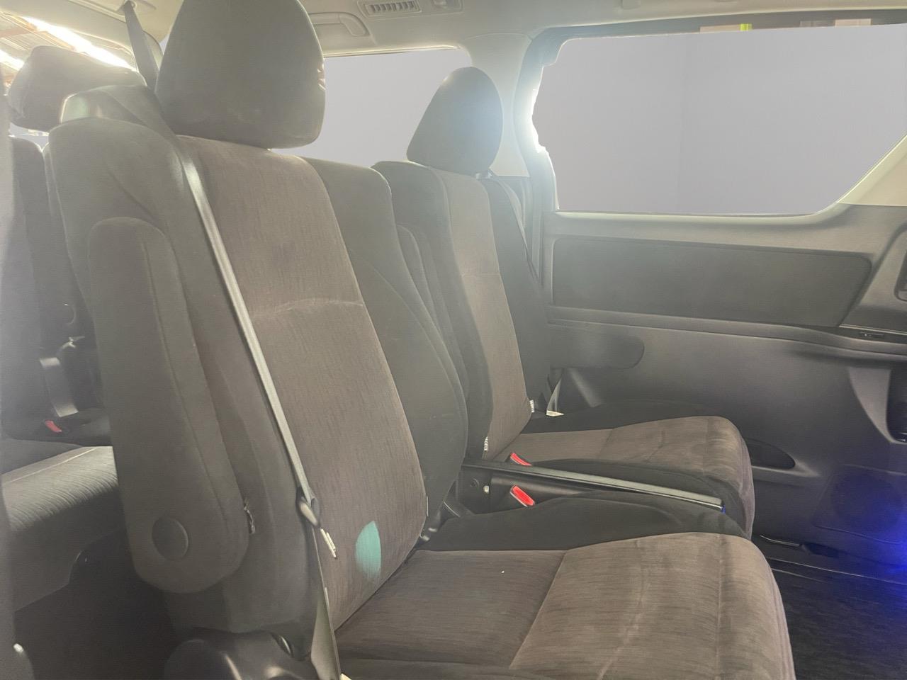 2012 Toyota Vellfire 2.4 Z People Mover ELECTRIC SLIDING DOORS + REVERSING CAMERA