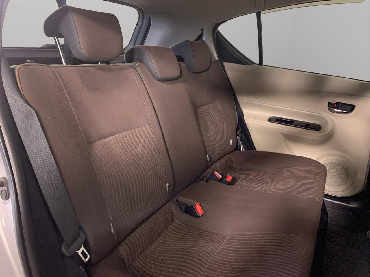 2013 Toyota Aqua G Hatchback REVERSING CAMERA + PUSH BUTTON START + AUTO LIGHTS