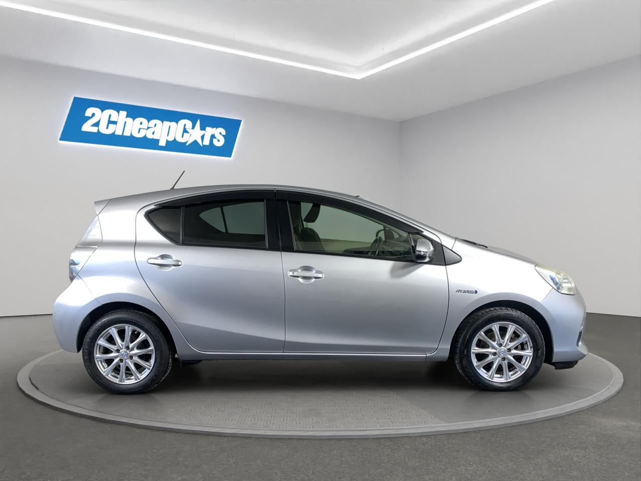 2013 Toyota Aqua G Hatchback REVERSING CAMERA + PUSH BUTTON START + AUTO LIGHTS