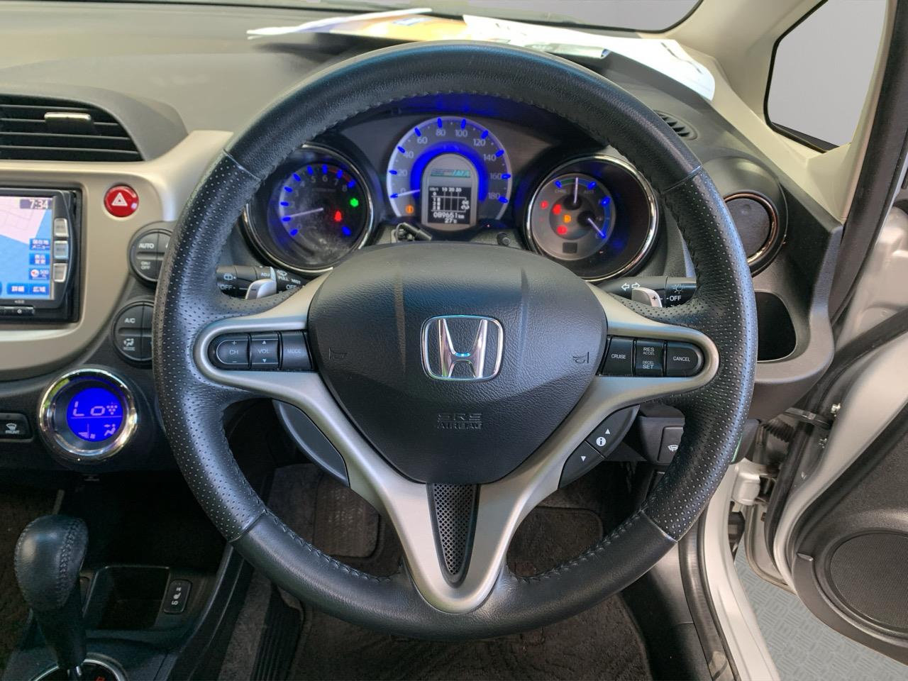 2012 Honda Fit Jazz hybrid Hatchback CRUISE CONTROL + HEATED SEATS