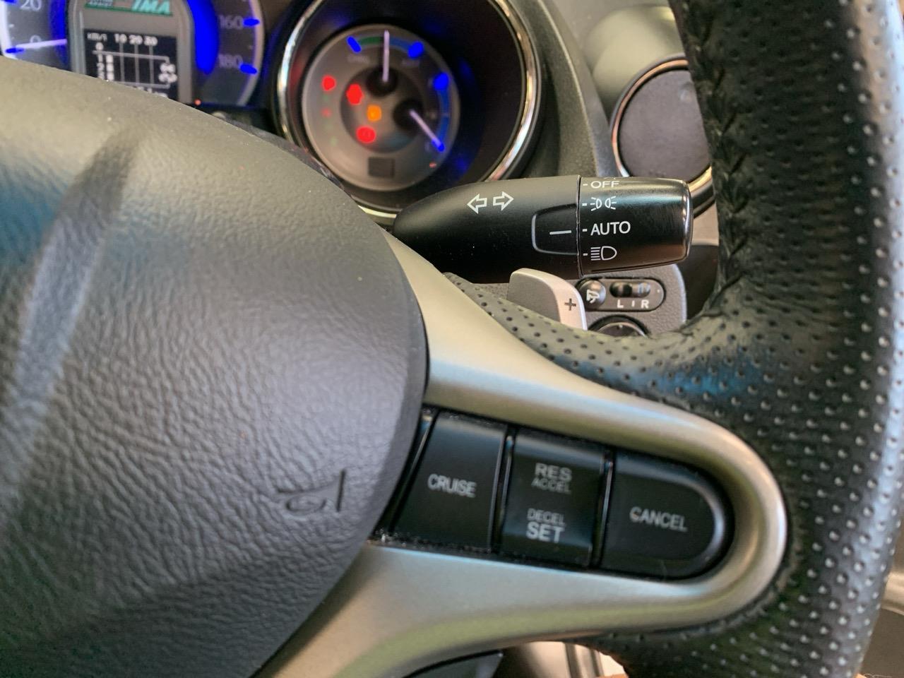 2012 Honda Fit Jazz hybrid Hatchback CRUISE CONTROL + HEATED SEATS