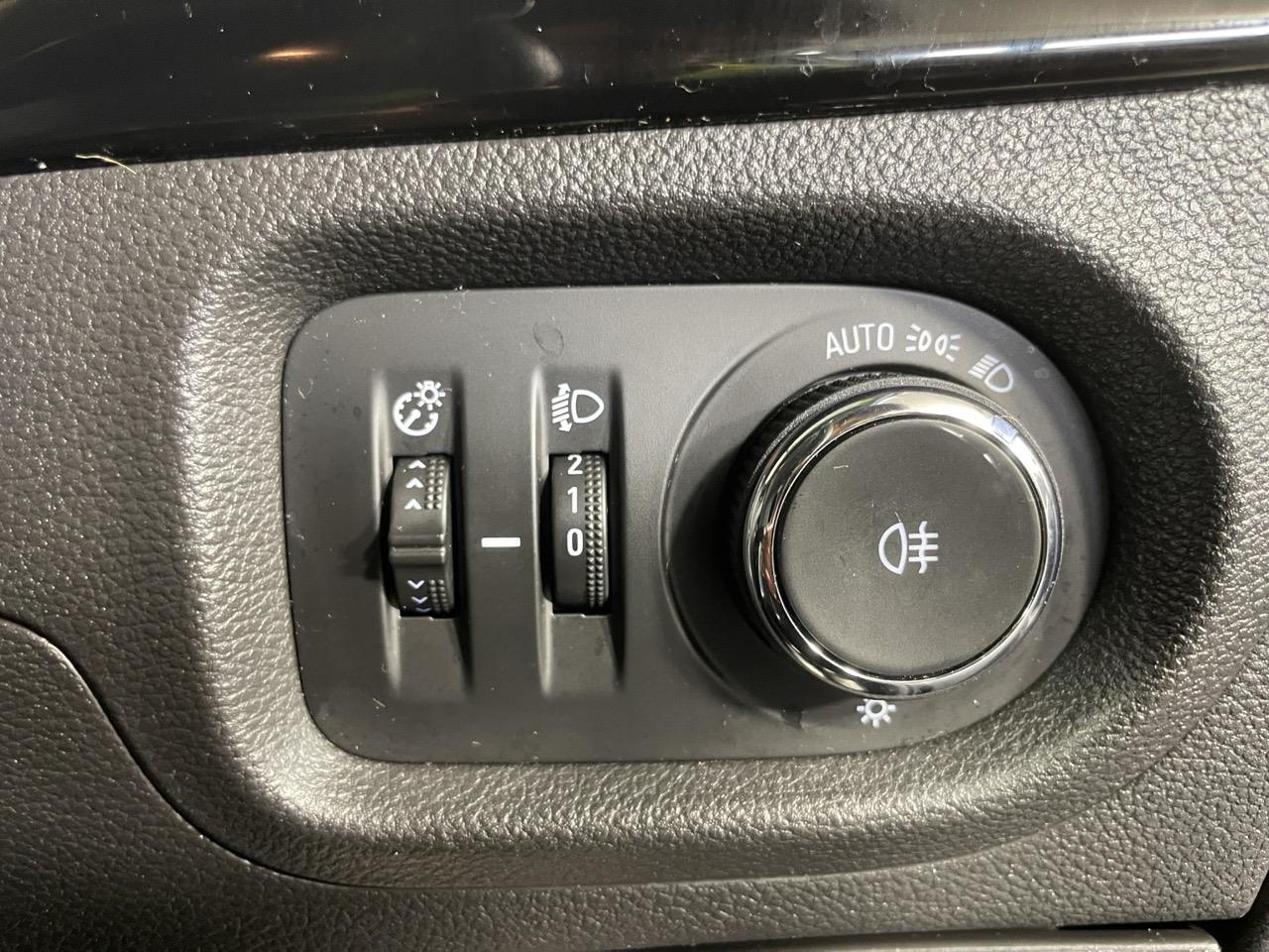 2018 Holden Astra R 1.4PT/6AT Hatchback REVERSING CAMERA + PARKING SENSORS