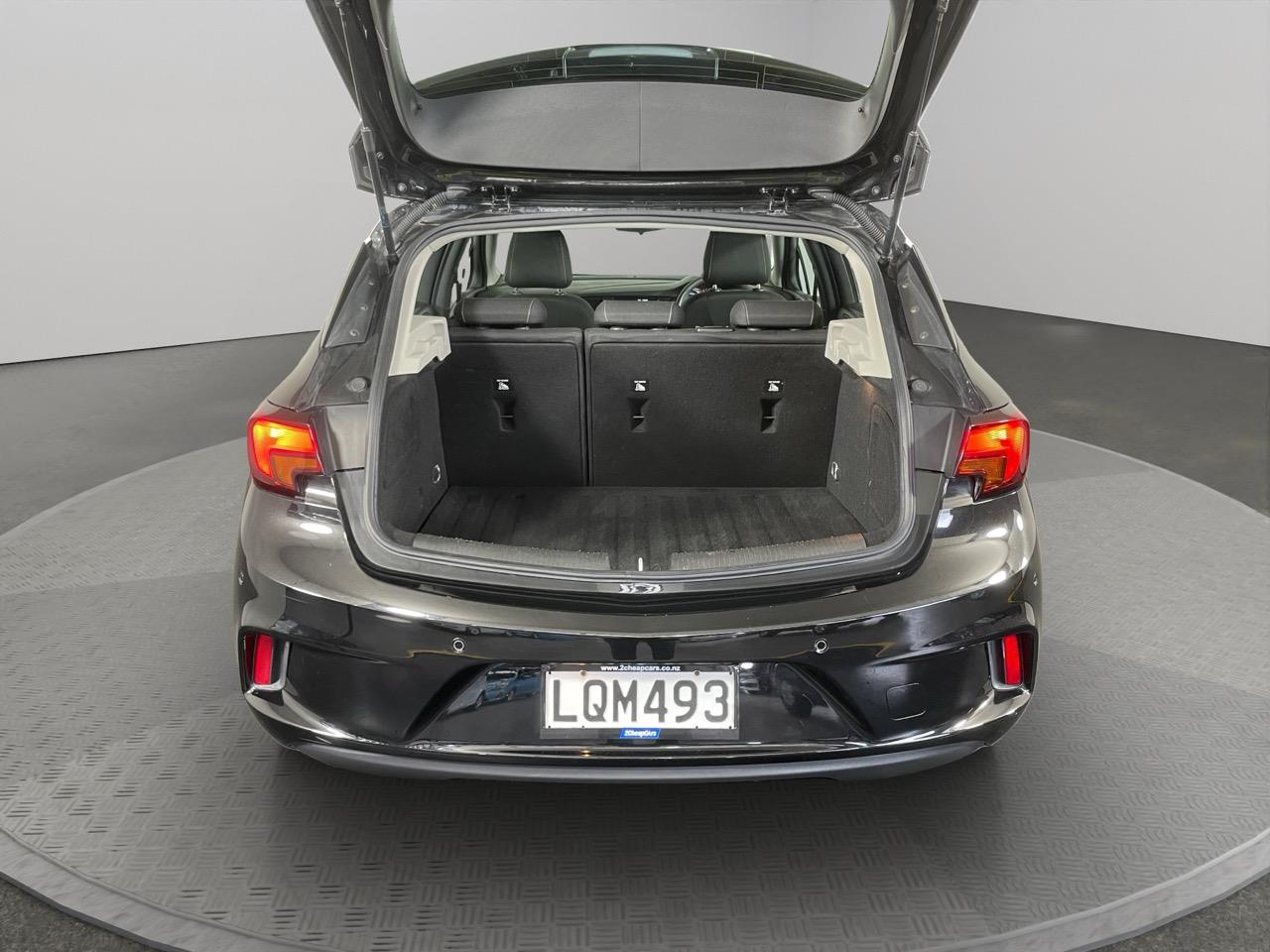 2018 Holden Astra R 1.4PT/6AT Hatchback REVERSING CAMERA + PARKING SENSORS