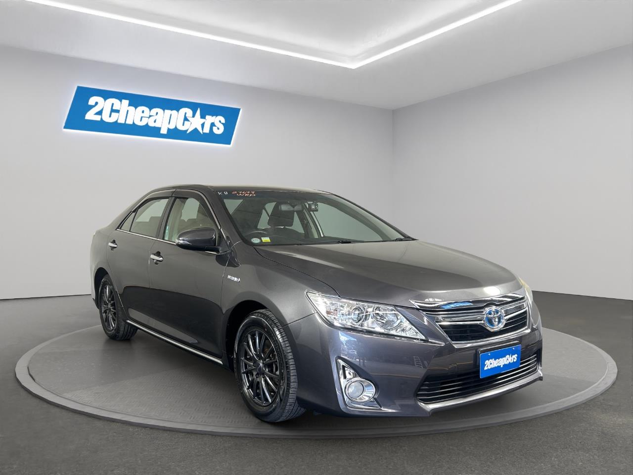 2013 Toyota Camry Hybrid Sedan