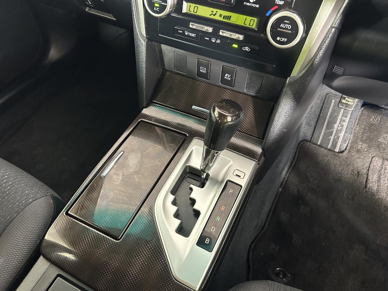 2013 Toyota Camry Hybrid Sedan REVERSING CAMERA + SMART KEY