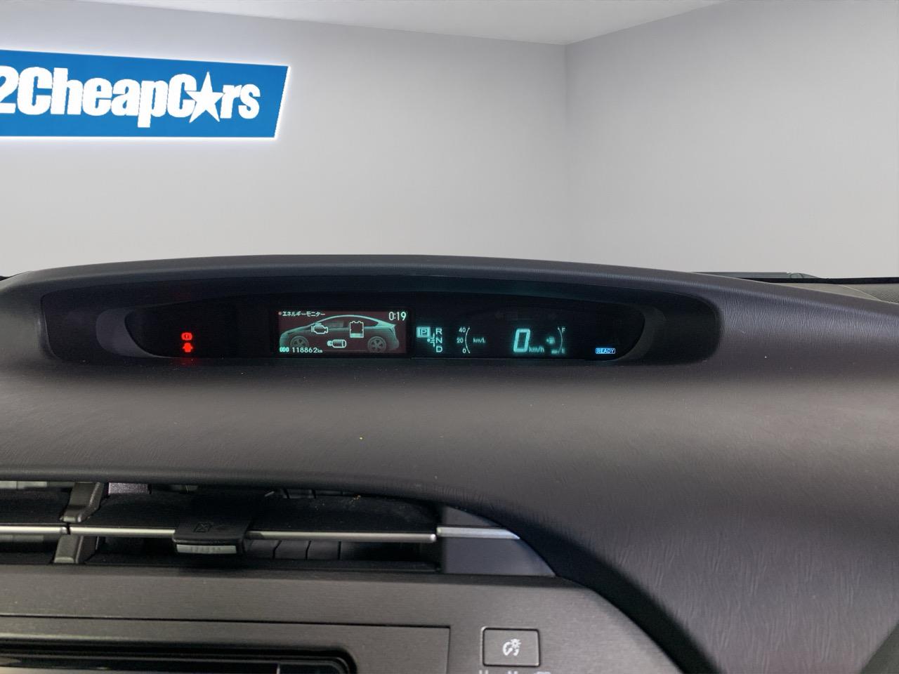 2014 Toyota Prius S Hatchback REVERSING CAMERA + PUSH BUTTON START + AUTO LIGHTS