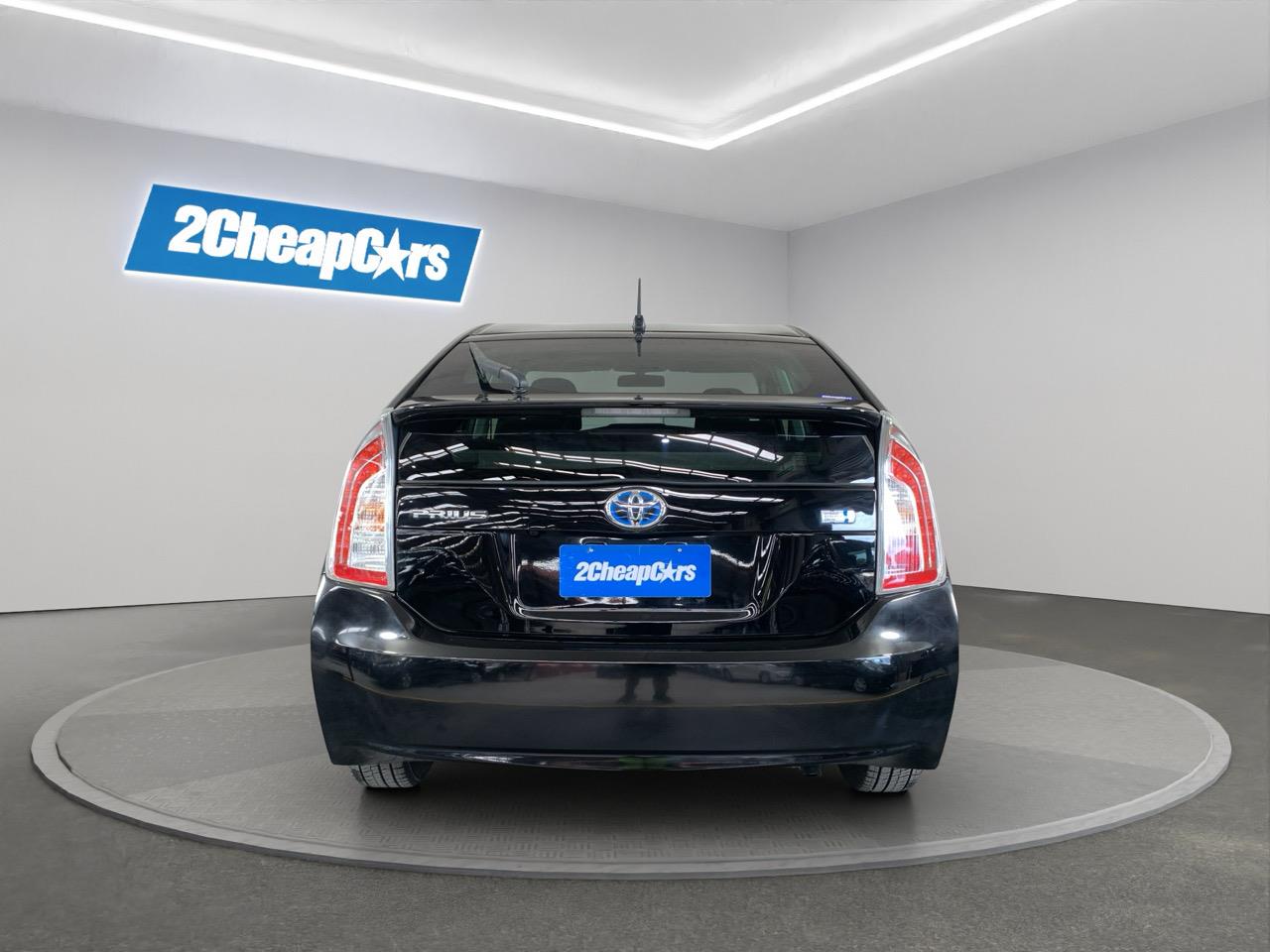 2014 Toyota Prius S Hatchback REVERSING CAMERA + PUSH BUTTON START + AUTO LIGHTS