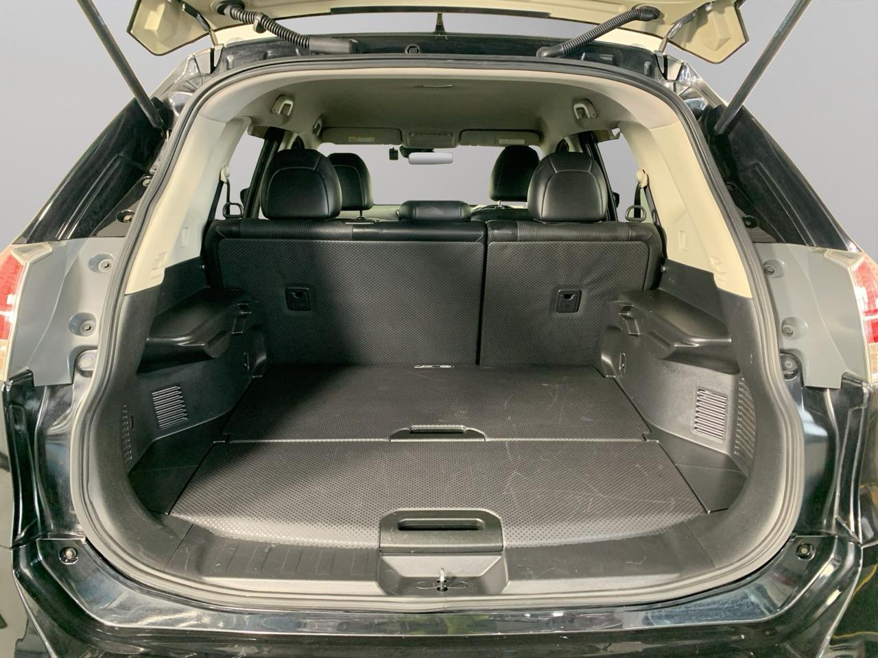 2016 Nissan X-TRAIL EMERGENCY BRAKE PKG 2.0X RV/SUV REVERSING CAMERA + HEATED SEATS +  AUTO LIGHTS