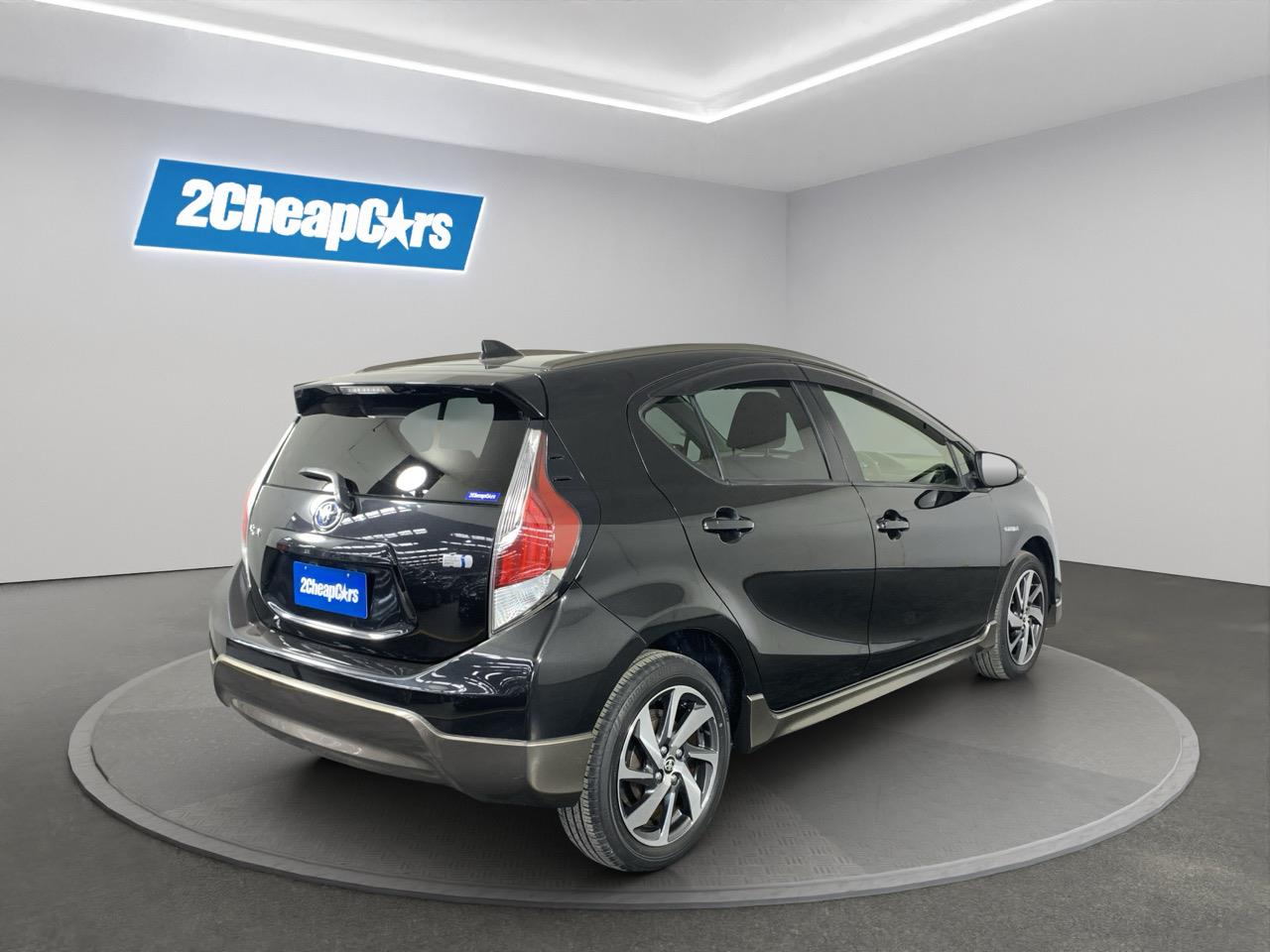 2015 Toyota Aqua X-URBAN Hatchback REVERSING CAMERA + PUSH BUTTON START + AUTO LIGHTS