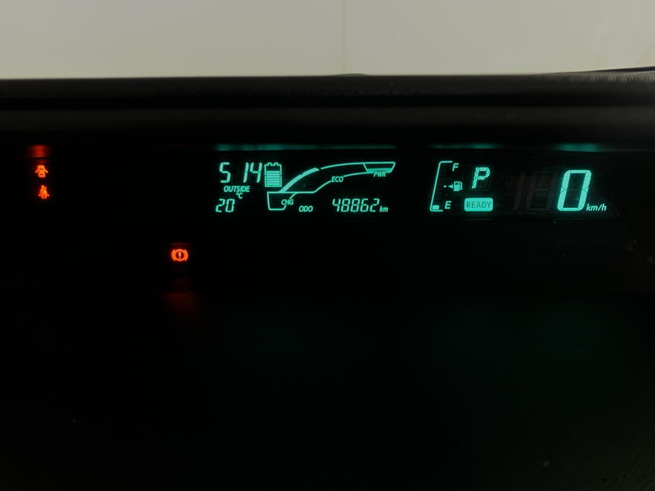 2012 Toyota Aqua S Hatchback LOW KMS + PUSH BUTTON START + AUTO LIGHTS 