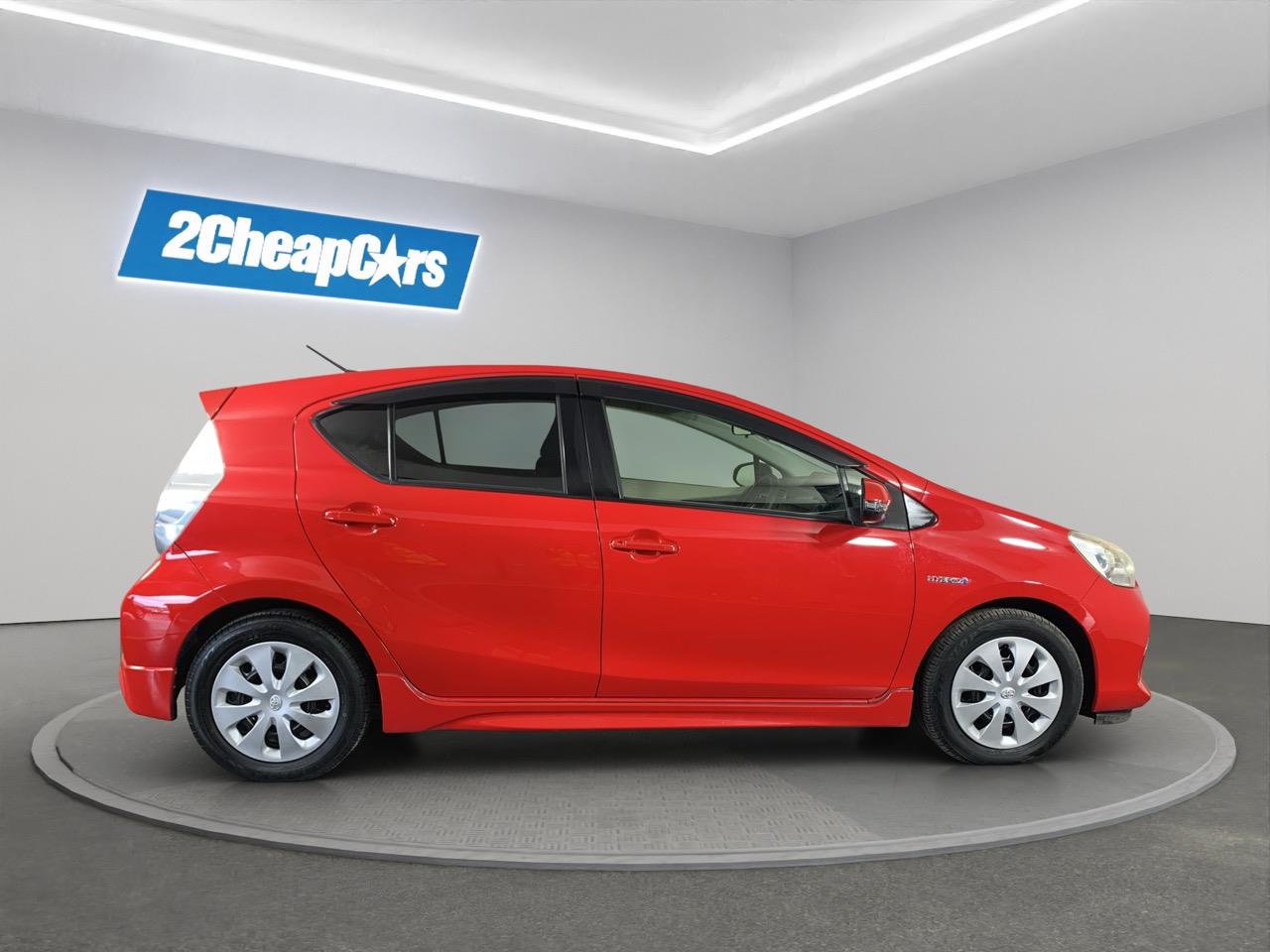 2012 Toyota Aqua S Hatchback LOW KMS + PUSH BUTTON START + AUTO LIGHTS 