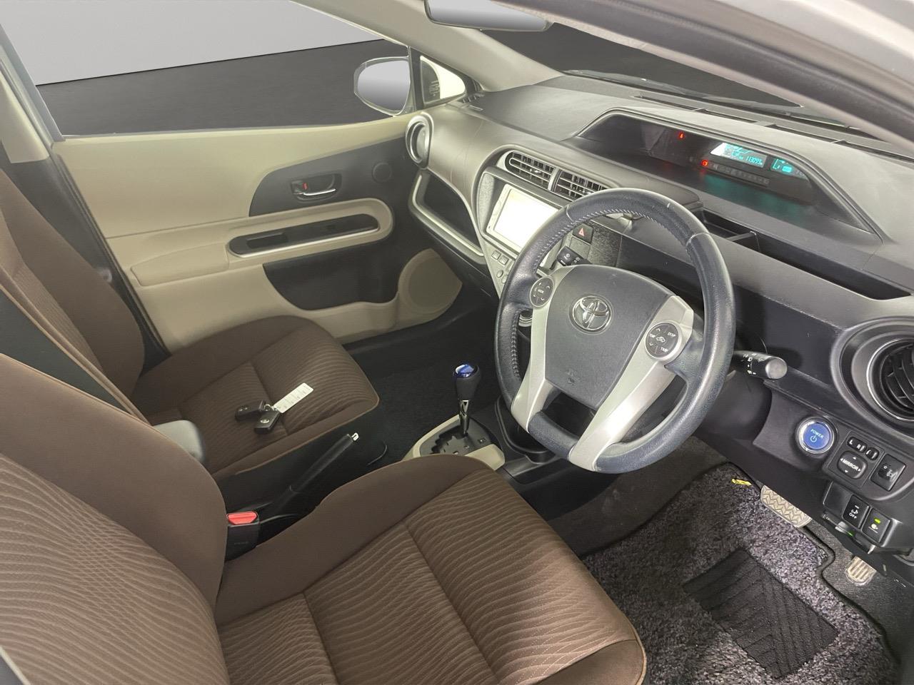 2013 Toyota Aqua G Hatchback REVERSING CAMERA + HEATED SEATS + PUSH START